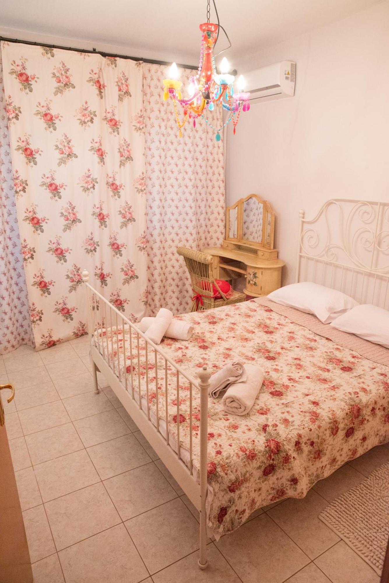 The Early Bird - Cosy 2-Floor House With Garden Villa อเล็กซานโดรโพลิส ภายนอก รูปภาพ