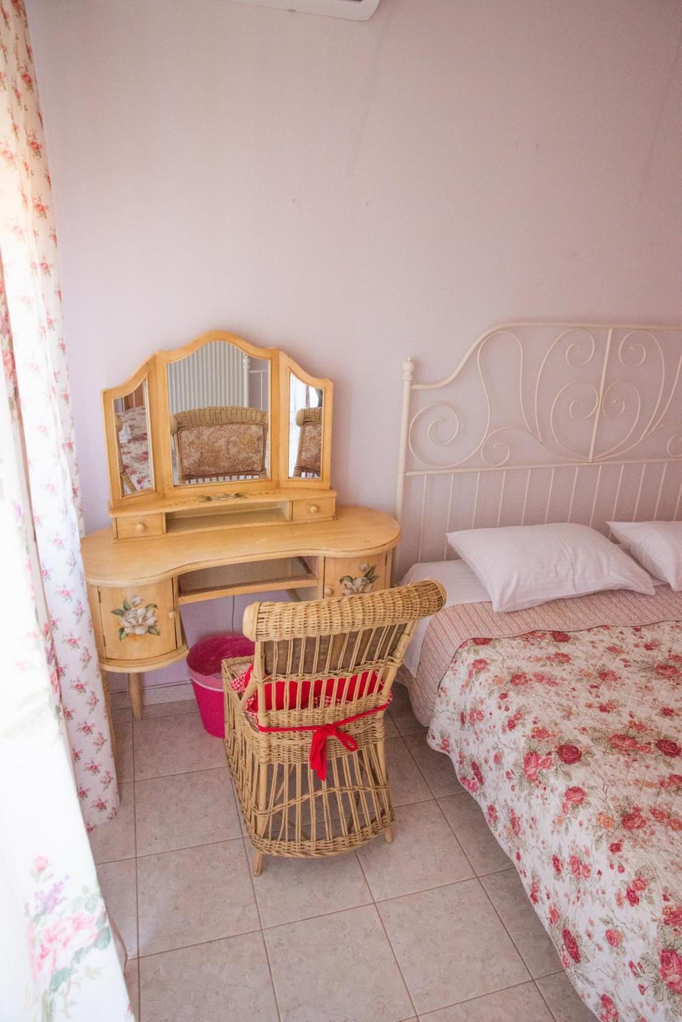 The Early Bird - Cosy 2-Floor House With Garden Villa อเล็กซานโดรโพลิส ภายนอก รูปภาพ